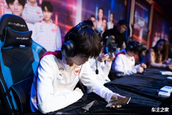 俱乐部在长 俱乐部在长