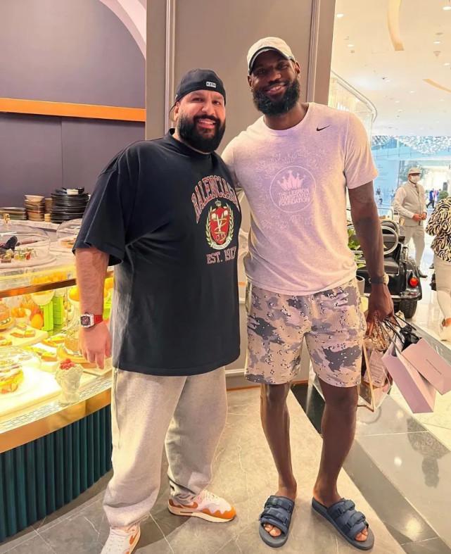 持球人和高 持球人和高